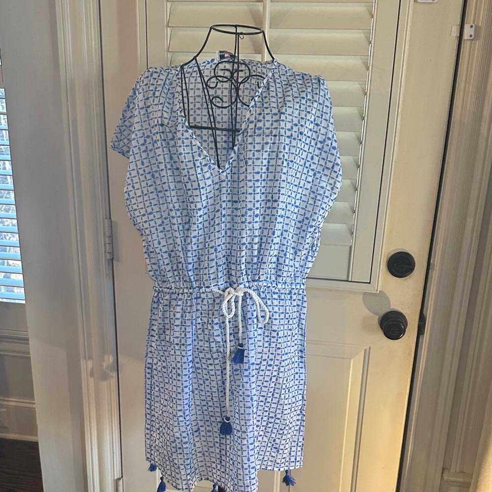 Vineyard Vines Light Blue and White Patterned Coverup